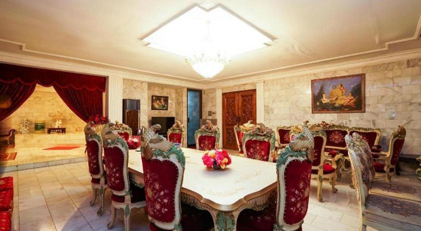 New Grand Park Hotel Surabaya Ngoại thất bức ảnh