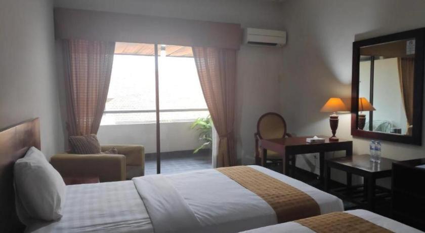 New Grand Park Hotel Surabaya Ngoại thất bức ảnh